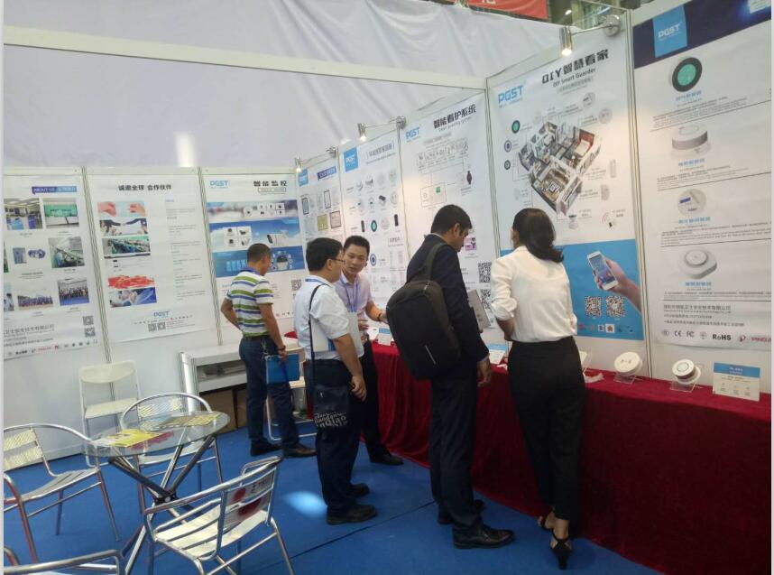 引領(lǐng)安防,創(chuàng)平安生活,深圳領(lǐng)航集團(tuán)亮相2018年深圳物聯(lián)網(wǎng)展 引領(lǐng)安防,創(chuàng)平安生活,深圳領(lǐng)航集團(tuán)亮相2018年深圳物聯(lián)網(wǎng)展